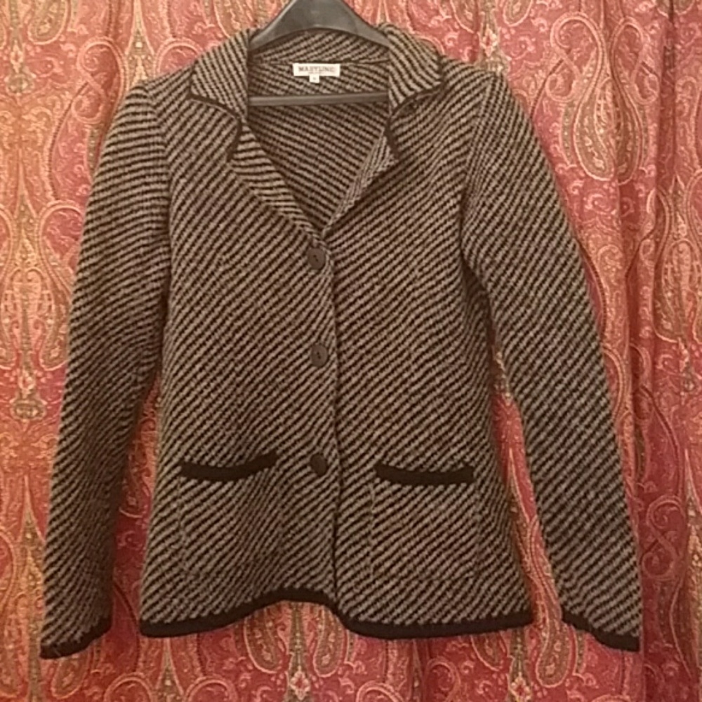 Sweater coat